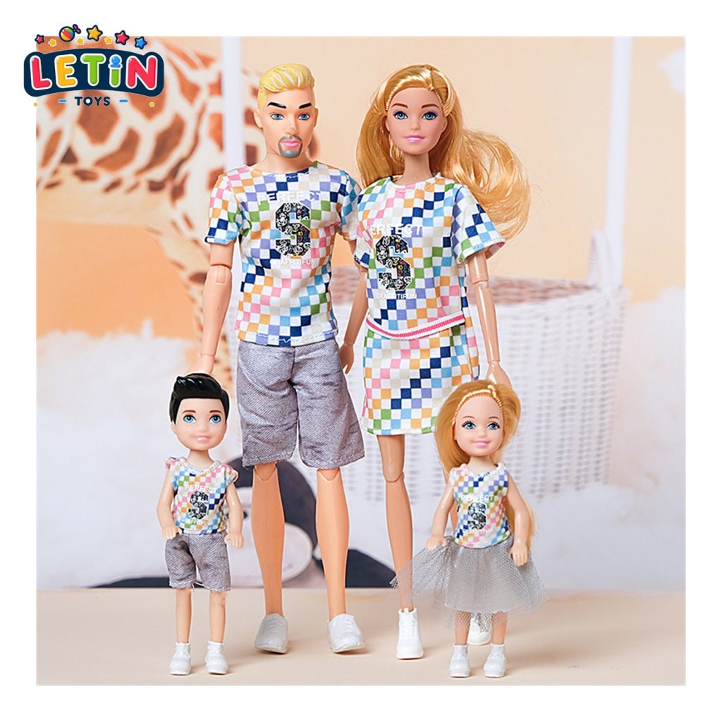 Fashion Doll Family Set, 11-Inch, 4 Dolls