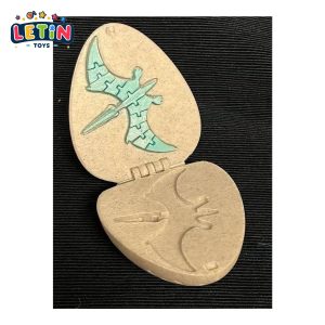 Snap-Together Pterosaur with Surprise Egg