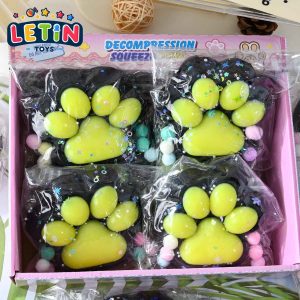 8pcs Jumbo Sequin Cat Paw Squishy Toy